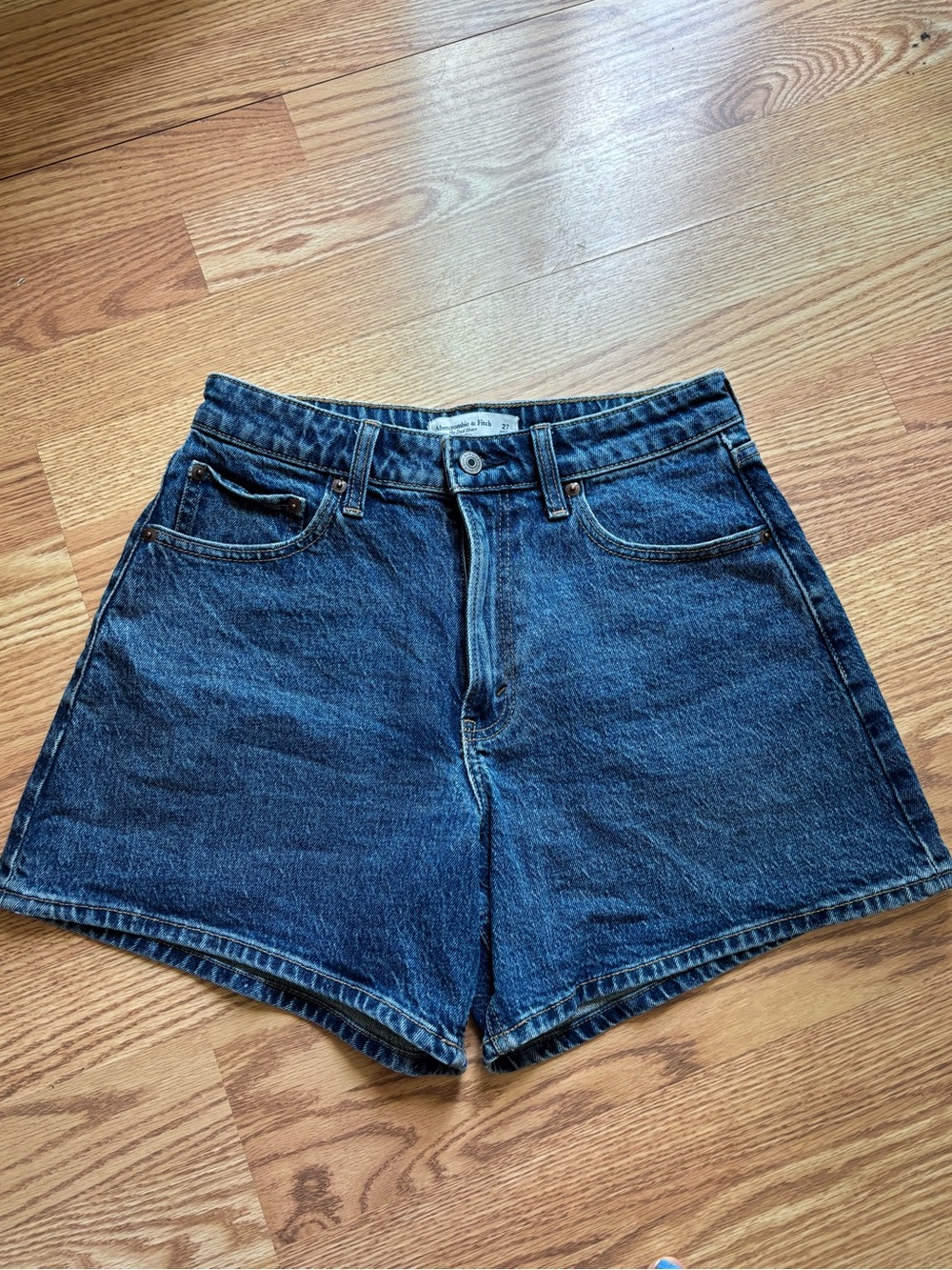 Abercrombie & Fitch Curve Love High Rise Dad Short